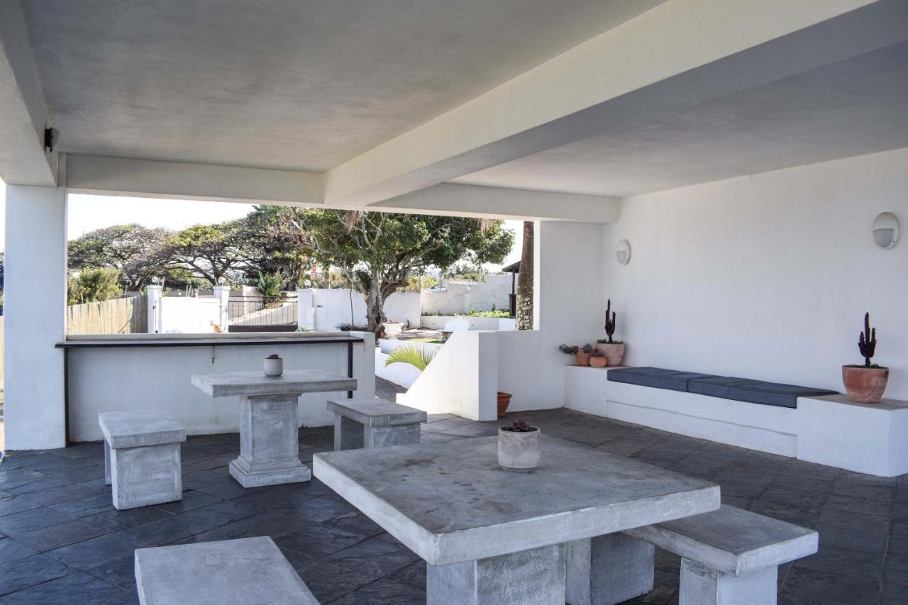 Santorini Guesthouse Amanzimtoti Kültér fotó